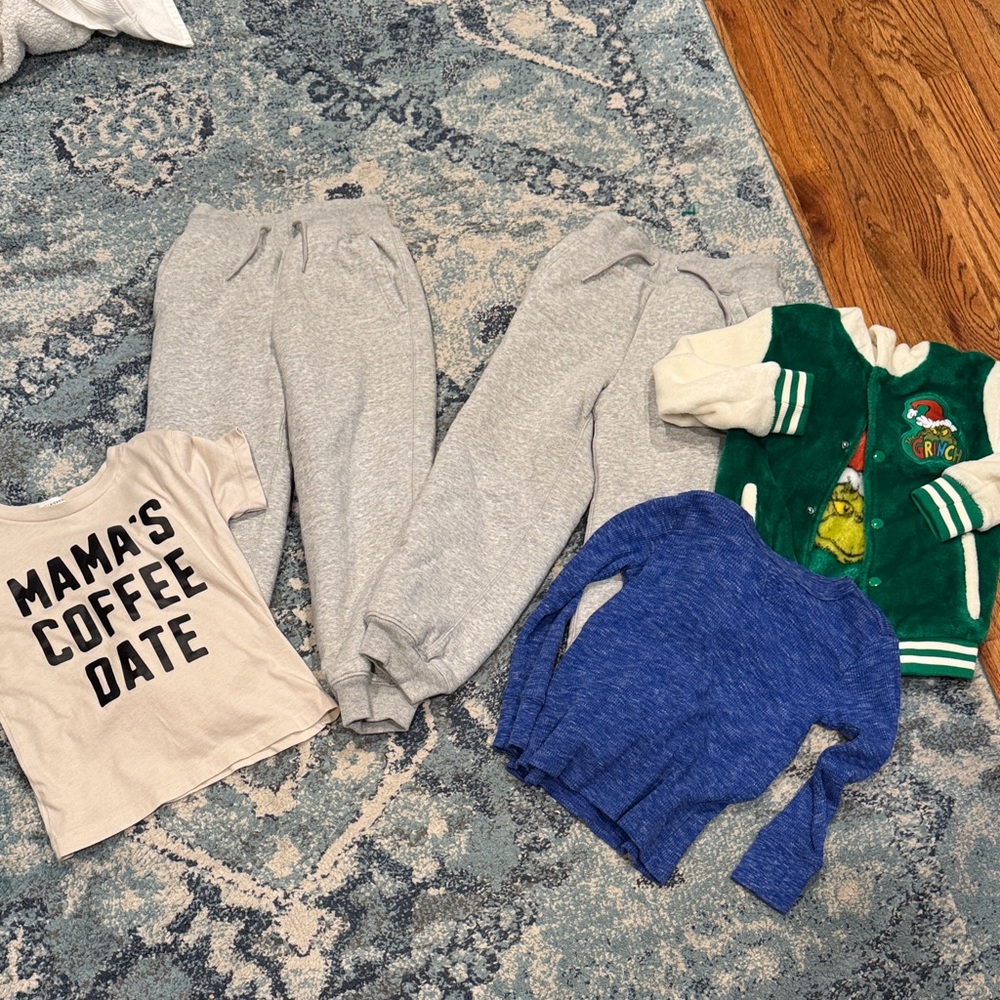 Boys size 5 fleece lined sweatpants shirts gap crewcuts